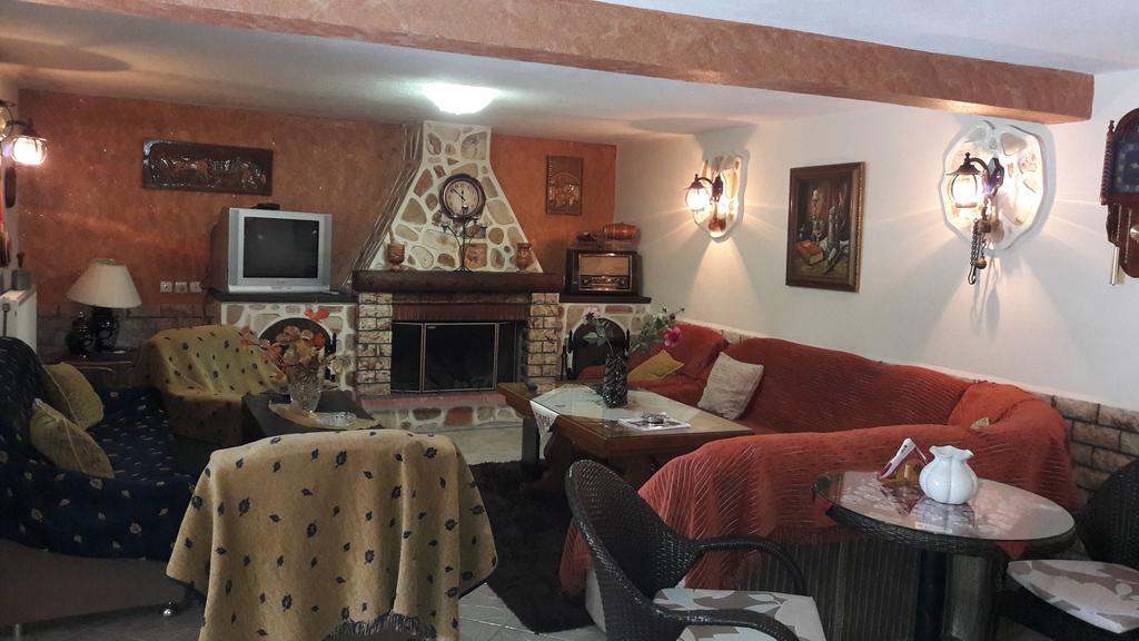Germanos Studios Като-Лутраки Экстерьер фото
